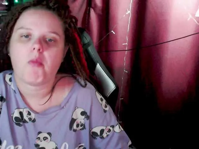 alicepussy — I love kindness, sincerity, generosity, high intelligence, the main thing is that a man is responsive and kind to me.