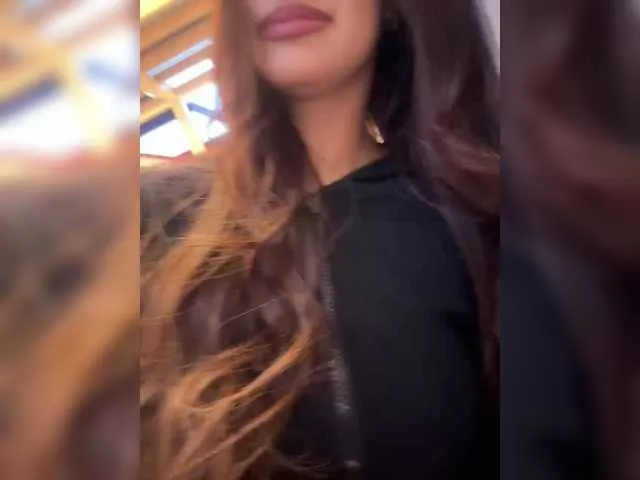 BongaCams Alliina-leee is Freechat Alliina-leee — Smart men, cheerful, caring, strong and intelligent, able to carry on any conversation. Stimulates casual communication and flirting.