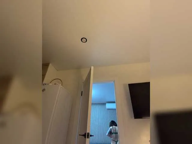 FeeBee on BongaCams