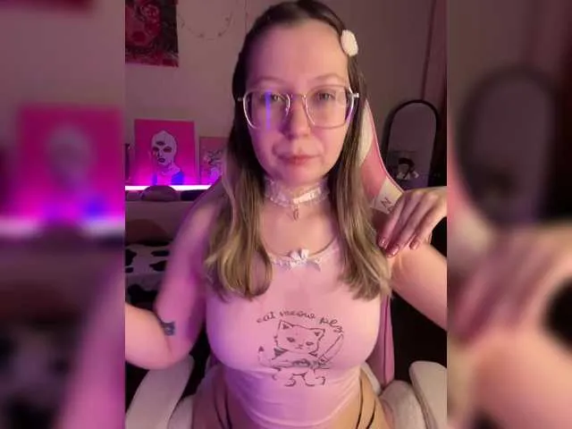 henby-streams — Hi I'm saving up to move a bigger apartment @total, left @remainInst henby_streams 