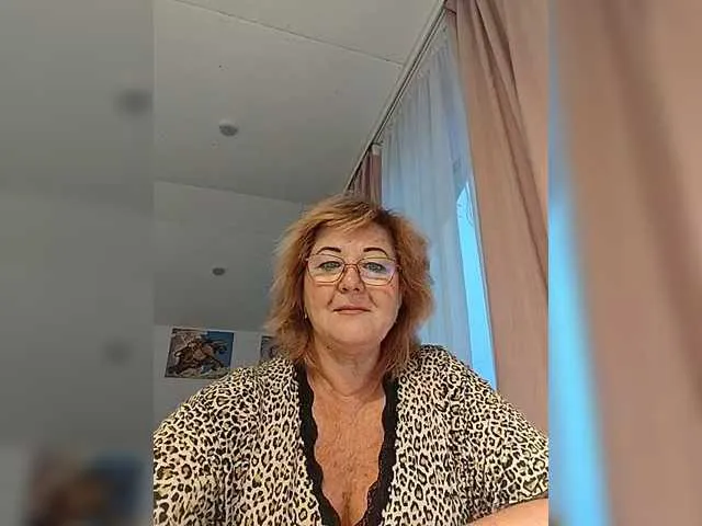 BongaCams KarinkaSweet is Freechat KarinkaSweet — Men who know the value of female pleasure are persistent in getting it and are open to experimentation. Polite, generous and taciturn men! If you're kind... if you use your imagination... and you encourage me to play :)