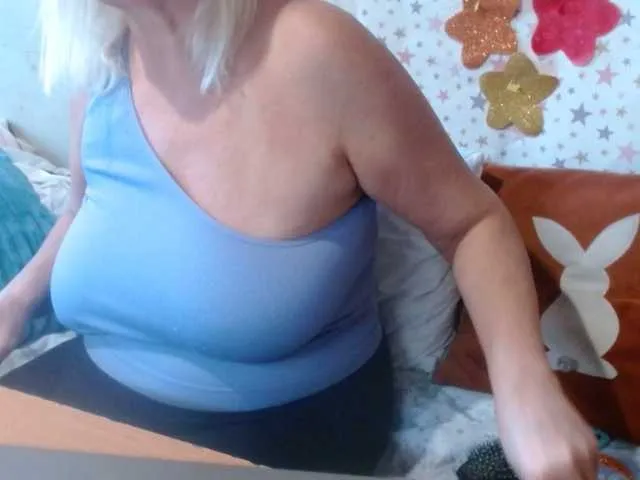 BongaCams lanastar1 is Freechat lanastar1 — Horny guys.