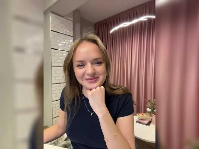 Lunaaaura — Freechat on BongaCams