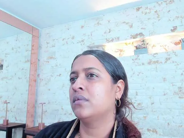 PenelopeRusso — I love love, attention and male energy