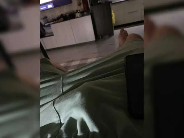 BongaCams Riga-5 is Freechat Riga-5 — Smell