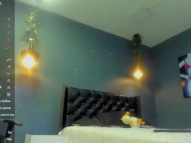 BongaCams Sophiietaylor is Freechat Sophiietaylor — A good conversation passionate creative people who make me vibrate and generate continuous orgasms