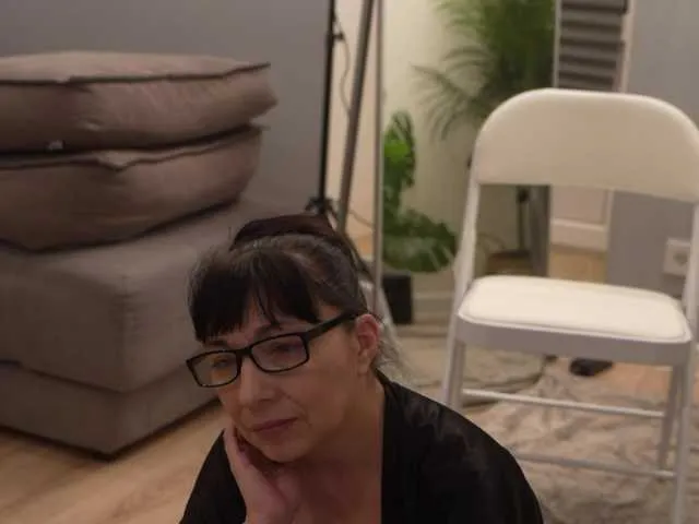 Varvara- — @total HONEY SHOW @sofar @remain