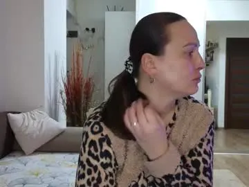 beyoncedoll —  #lovense ON #squirt #bigass #milf #daddyFav pattern691691234the best 6969 #44Rolldice  ()