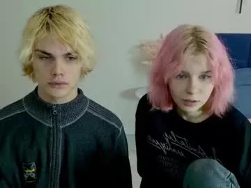 bonnie_and_c1yde — GOAL: suck finger [179 tokens remaining] pvt open #couple #skinny #teen #young #new