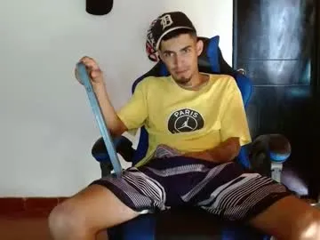 cash_master_san — serve and worship me #smoke #alpha #feet #cashmaster #master [945 tokens remaining]