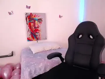 Chaturbate emilirusso is Freechat emilirusso — Emilirusso's room #cute #daddysgirl #new #shygirl #smalltitties