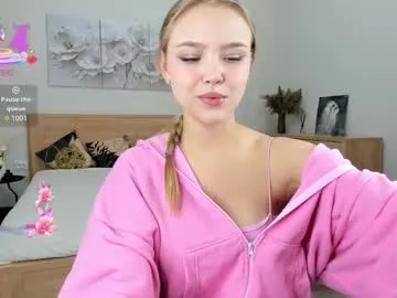 flooora_0 — CrazyTicket: Show in progress. it will be a hot naked show where i will dance striptease and do gymnastics and a little masturbation). Tip 111 tokens to see the show