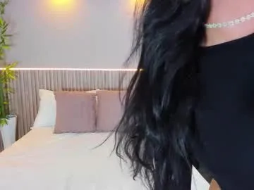 georginareyes — GOAL: SUUUPER deep + control 2 min [331 tokens remaining] Hi, I'm Geo! And I love that you make me vibrate  #bbc #bigass #saliva #deepthroat #18