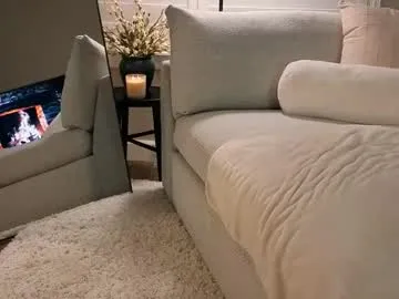 hot_wife_amber — Nude oil show    #new #mature #bigboobs #brunette #hotwife [6000 tokens remaining]