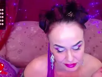 Freechat hotzlata on Chaturbate