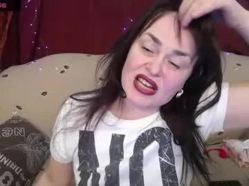 Freechat hotzlata on Chaturbate