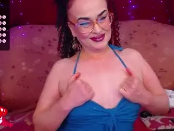 Freechat hotzlata on Chaturbate