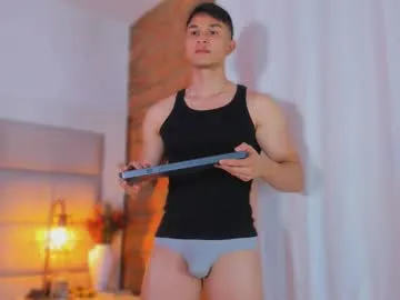 jhosua_hunt — GOAL: Cum Show [213 tokens remaining] Hey guys, let's enjoy together tonight, I'm really horny! #cum #teen #bigcock #lovense #muscle