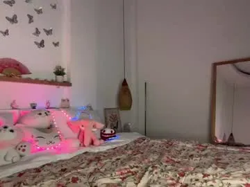 keirasworld — slip me into the tiniest red dress you've ever seen  #bigboobs #bigass #new #18 [3194 tokens remaining]