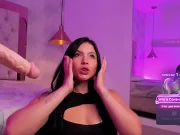 kylie_river — Secret gift TIP 25! // GOAL: Slap your face + Ahegao [25 tokens left] #saliva #deepthroat  #natural #submissive #daddy