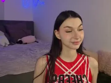 llovekate — Hey  i'm Kate 18 yrs/ 35/66/111 fav patterns    goal: oil show with boobs #bigboobs #bigass #18 #squirt #teen #lovense [97 tokens remaining]