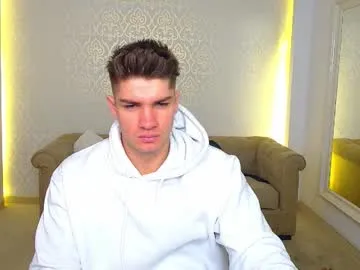 maxkaiden — Flirty & teasing  #fit #muscular #handsome #tease #master #interactive #flex