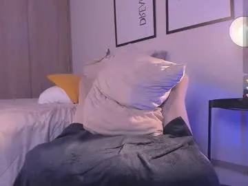 maxstrong01 — redbutt: haard spanks until my asss turns red [199 tokens left] muscle latino #hairy #lovense  #latino #muscle #Bigass