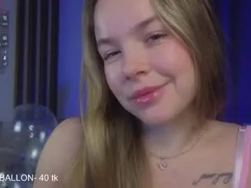 milly_shy — look at my outfit from head to toes #feet #teen #blowjob #smalltits #anal [12 tokens remaining]