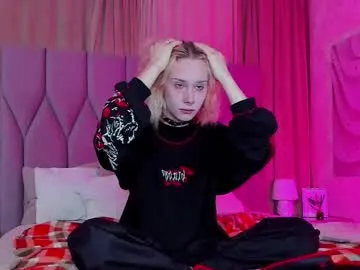 milophelps — GOAL: Remove pants and sexy dance [0 tokens remaining] Hello my sweet cats #bigcock #twink #young #femboy #feet