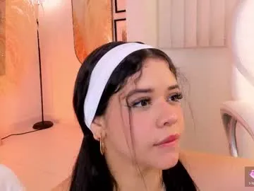 nikavelvet — oil on my tits [54 tokens left] welcome to my room #latina #squirt #new #fuckmachine #bigass