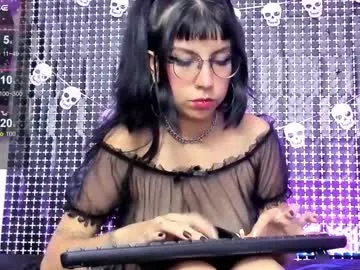 rose_72 — Spooky seasson!!! <3 [4995 tokens left] #feet #braces #daddysgirl #lovense #goth