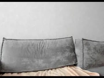 tixxxy — completely naked #lush #skinny #natural #young [666 tokens remaining]