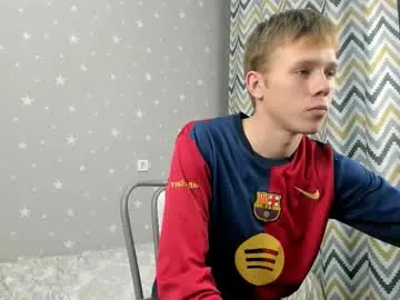 twelveeek — Hi all! Our privat is open, let's have fun - Goal: cum show [907 tokens left] #new #bigcock #cute #young