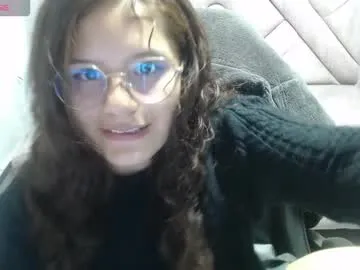 velvet_moon_v — Flash tits [32 tokens left] #lush #shy #teen #daddysgirl #18