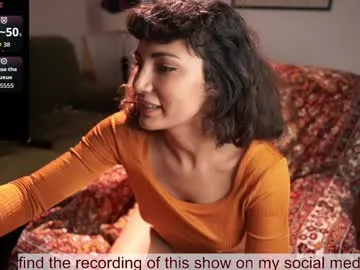 venus_in_jeans — hello!  tip 999 for 6 min of toy control [631 tokens remaining]