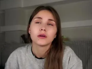 zeldaes — goal: so horny now! :) I want to have a great time here :3 #shy #new #18 #cute #teen [15 tokens remaining]
