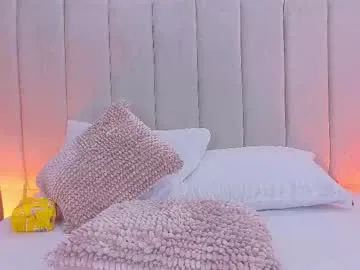 zoe_stargb — GOAL: Ass games [0 tokens remaining] Welcome to Zoe's pleasures  #ebony #dirty #squirt #feet #flexible