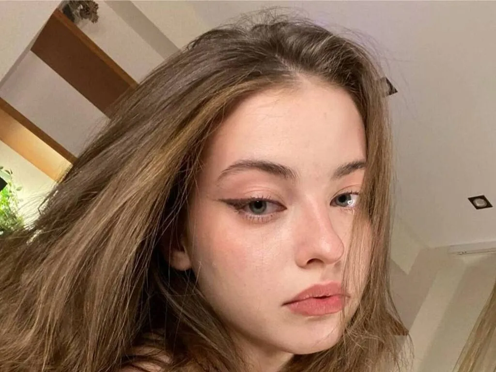 JanetFimbrez — Talks, compliments, ice cream, chocolate, marmalade, salads, sports, design