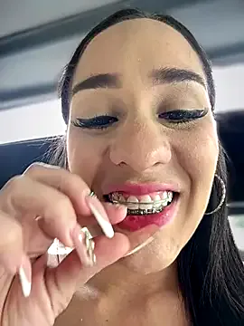 __IRIS__ on StripChat
