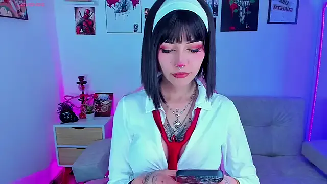 adri_tom44 — Oil in my tits