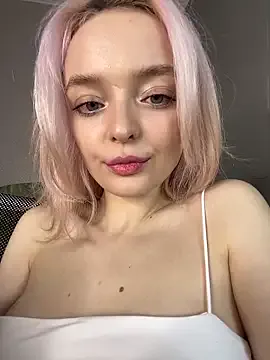 aka_Blonde on StripChat