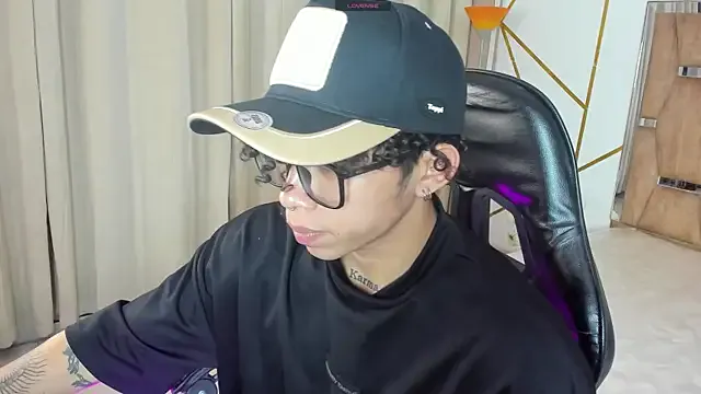 AkazaBoy_
