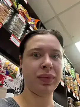 AlishaOfThorns — offer a blowjob to a customer