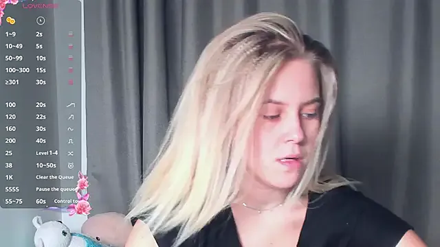 StripChat AngelAnty is Group AngelAnty — stand up and spin