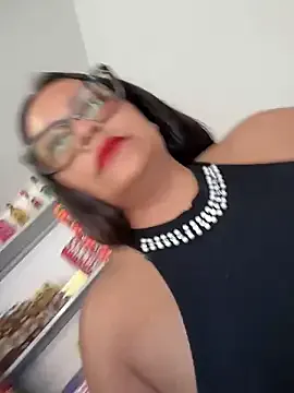 Angie_e — Squirt in the store + masturbation dildo