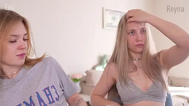 Appr0ved_ on StripChat