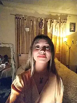 Ariana_bb on StripChat