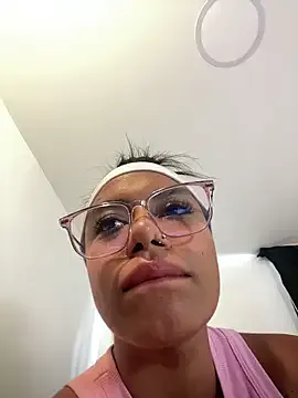 ATENEA_SEXXXY — my pussy is craving for some fingers