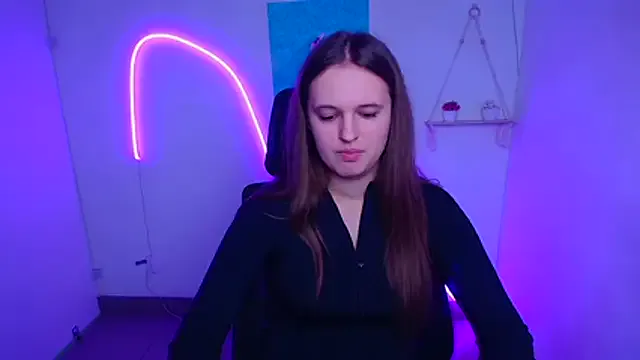 StripChat Aurora_White is Freechat Aurora_White — Change the outfit