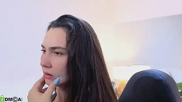ava_blue on StripChat